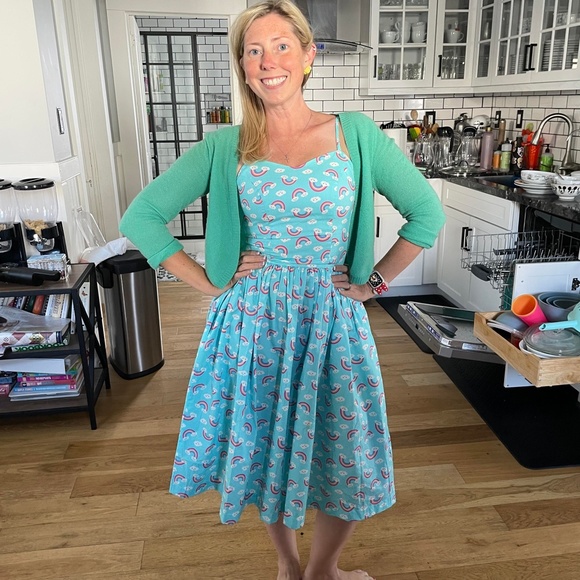 Meet your Joyful Magpie: Kat! - Picture 2 of 2